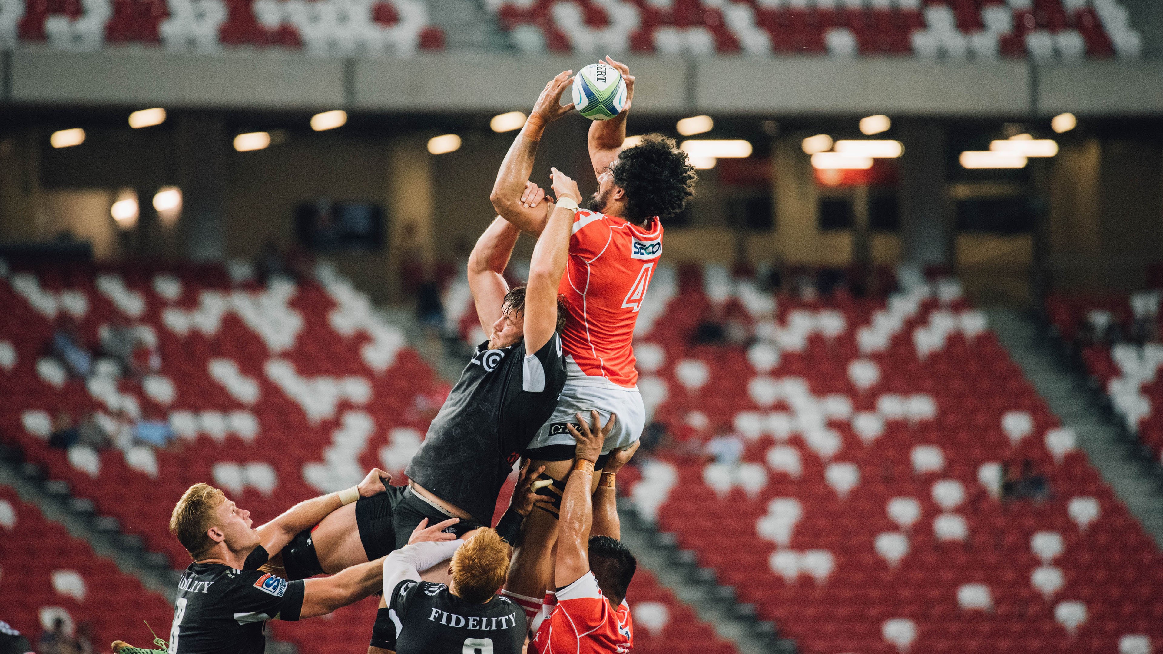 “季后赛最火爆瞬间盘点：球迷最激动的绝杀时刻”，季后赛绝杀球排名